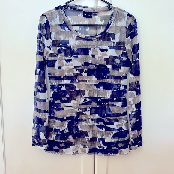 TRIBAL semi-sheer mesh long sleeve diagonal ruffle camo top size medium as new - Picture 1 of 10